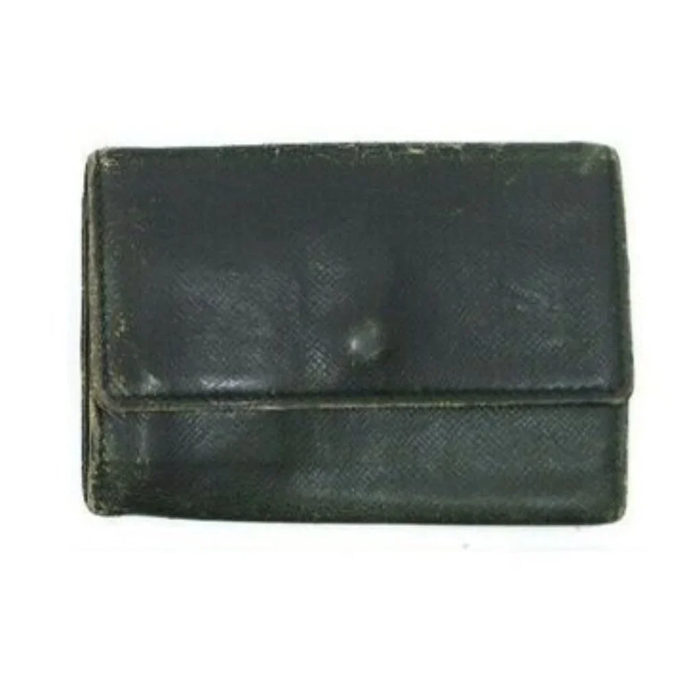 Louis Vuitton Taigo Key Holder/Wallet #110💥PRICE DROP💥